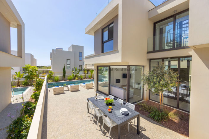 Image No.9-3 Bed Villa for sale