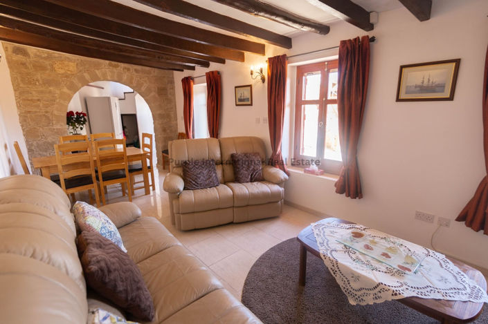 Image No.12-2 Bed House for sale