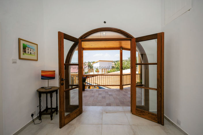 Image No.23-5 Bed House for sale