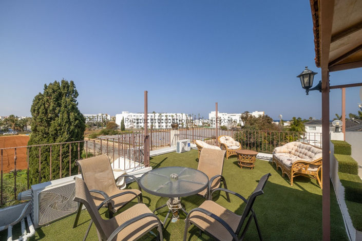 Image No.2-4 Bed Villa for sale