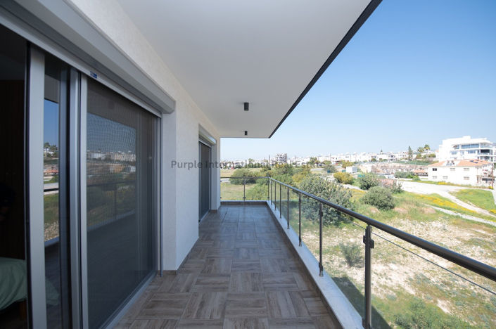 Image No.21-3 Bed Apartment for sale