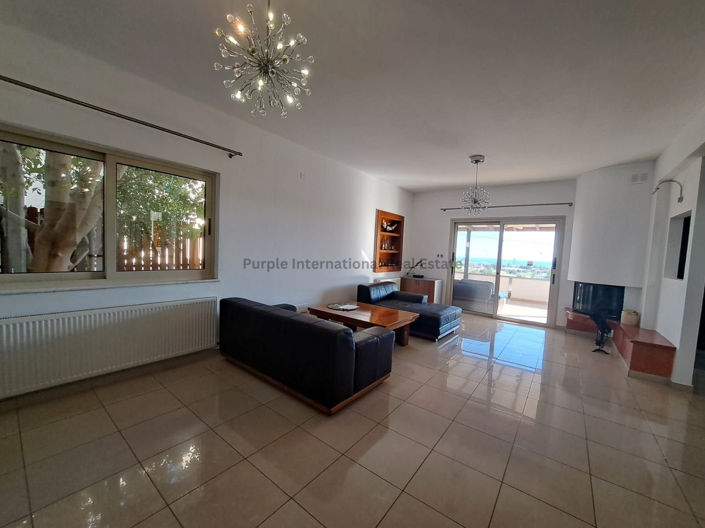 Image No.2-4 Bed Villa for sale