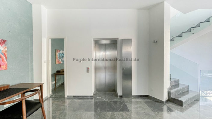 Image No.10-5 Bed Villa for sale