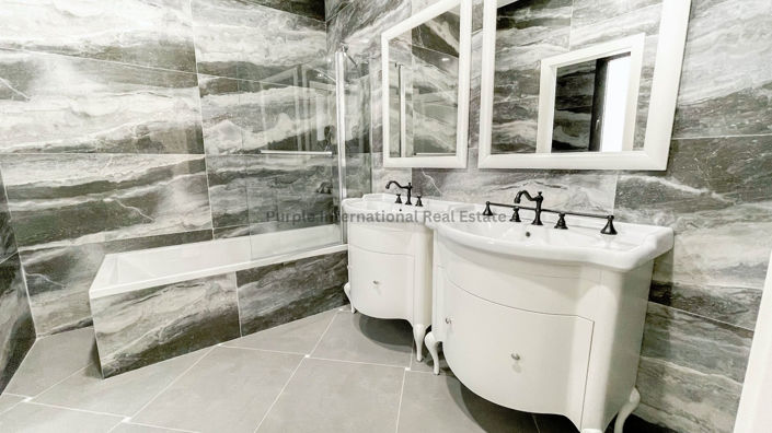 Image No.13-5 Bed Villa for sale