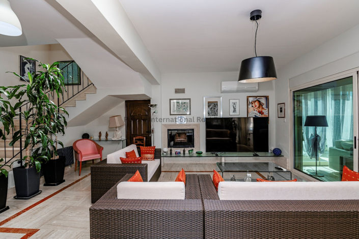 Image No.4-4 Bed Villa for sale