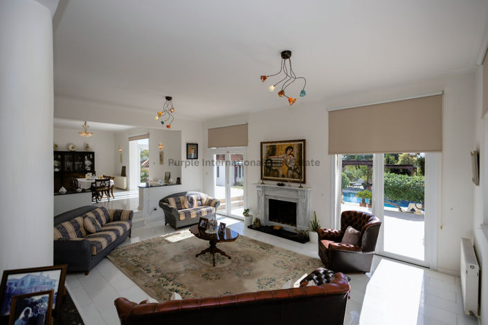 Image No.3-7 Bed Villa for sale