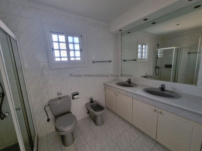 Image No.28-4 Bed Villa for sale