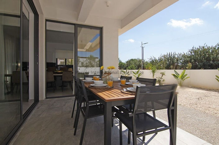 Image No.4-3 Bed Villa for sale