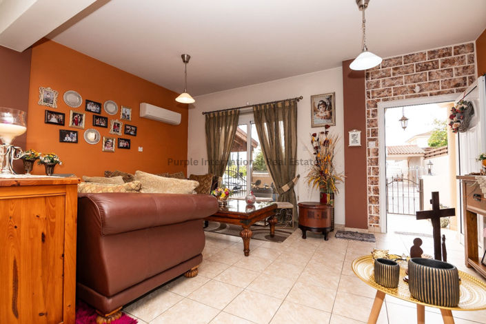 Image No.24-3 Bed Villa for sale