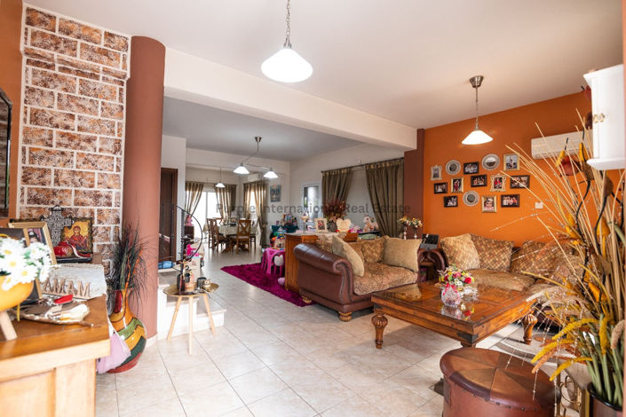 Image No.26-3 Bed Villa for sale