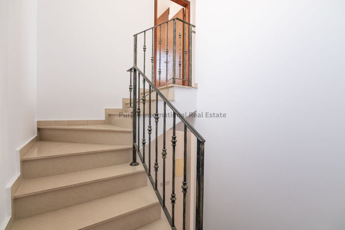 Image No.8-3 Bed Villa for sale