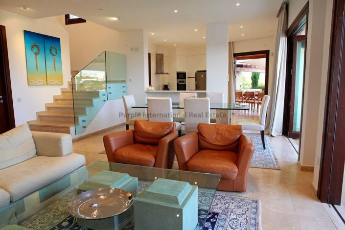 Image No.17-5 Bed Villa for sale