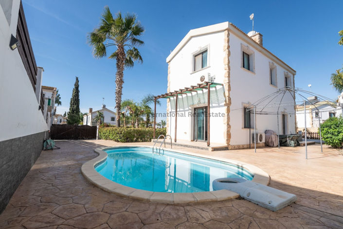 Image No.1-2 Bed Villa for sale