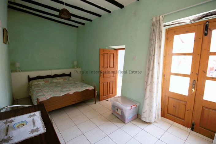 Image No.21-4 Bed House for sale