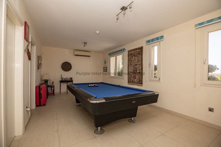 Image No.10-5 Bed Villa for sale