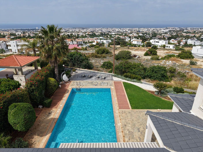 Image No.29-6 Bed Villa for sale