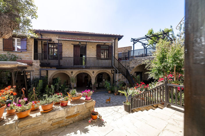 Image No.14-3 Bed House for sale