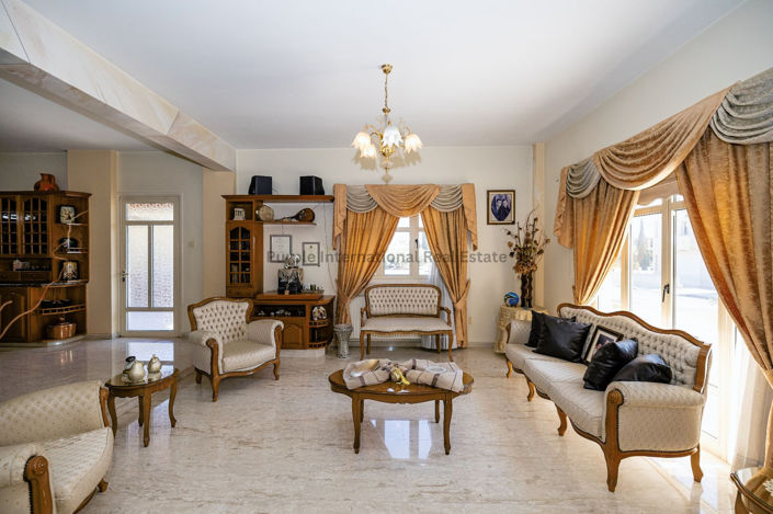 Image No.21-4 Bed Villa for sale