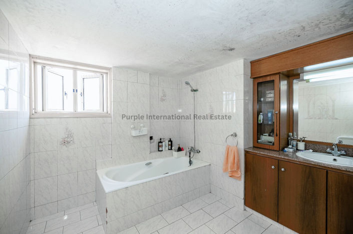 Image No.39-4 Bed Villa for sale