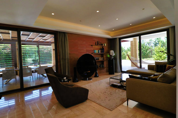 Image No.2-4 Bed Villa for sale