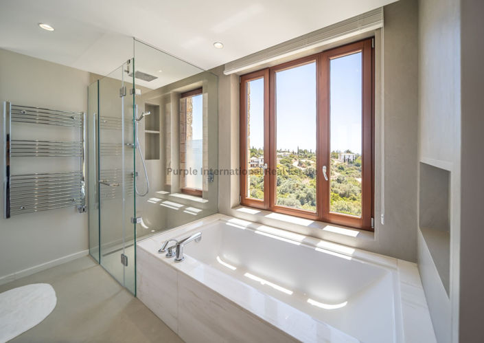 Image No.42-6 Bed Villa for sale