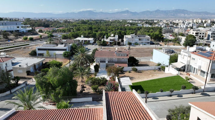 Image No.13-3 Bed House for sale