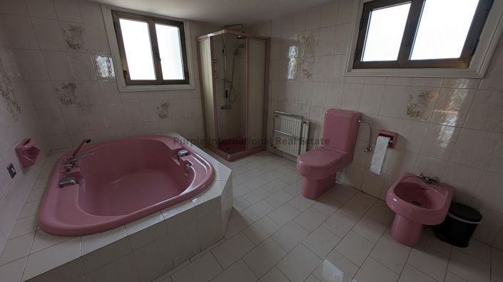 Image No.16-3 Bed House for sale