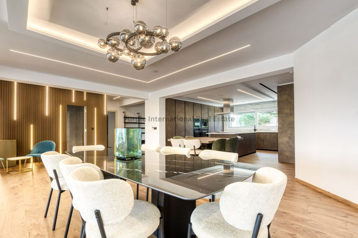 Image No.10-4 Bed Bungalow for sale