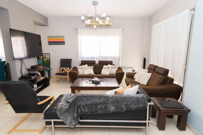 Image No.2-3 Bed Villa for sale