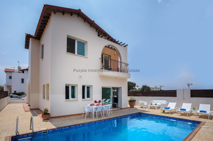 Image No.1-4 Bed Villa for sale