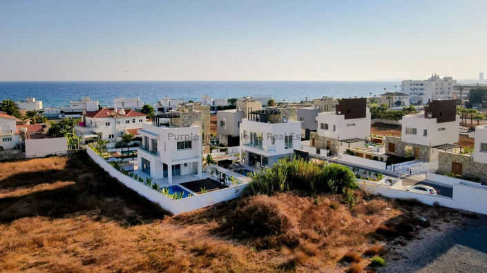 Image No.4-4 Bed Villa for sale