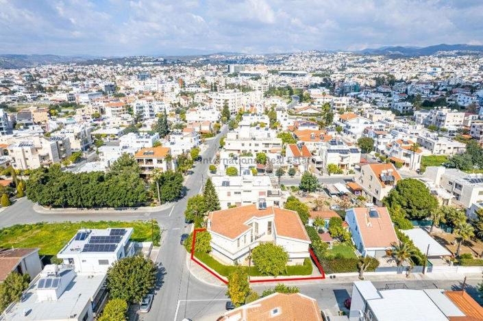 Image No.10-4 Bed Villa for sale