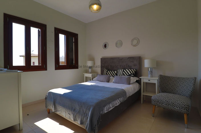 Image No.10-4 Bed Villa for sale