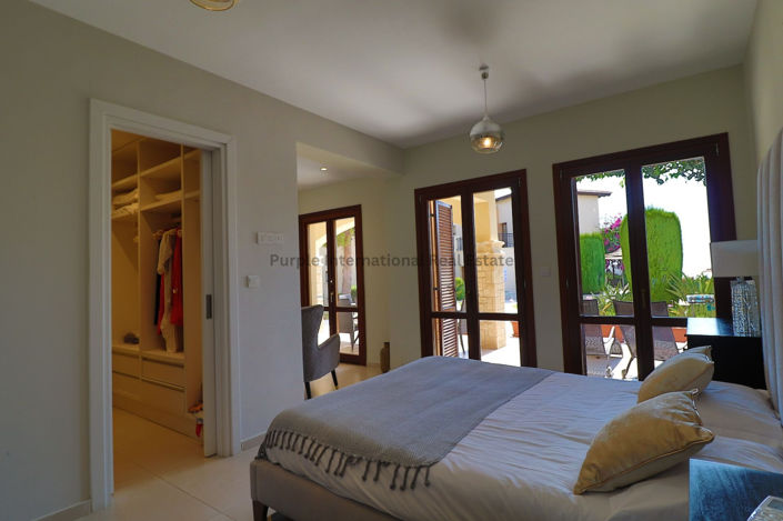 Image No.18-4 Bed Villa for sale