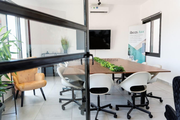 Image No.3-Commercial à vendre à Limassol