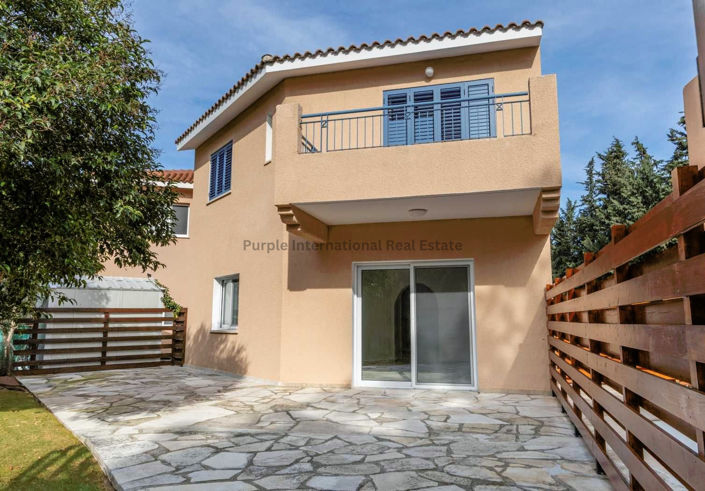 Image No.1-3 Bed Villa for sale