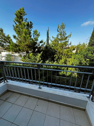 Image No.18-3 Bed Townhouse for sale