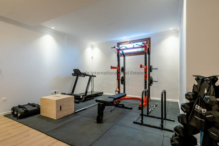 Image No.19-6 Bed Villa for sale