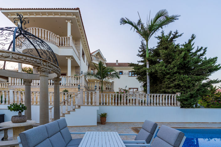 Image No.40-6 Bed Villa for sale