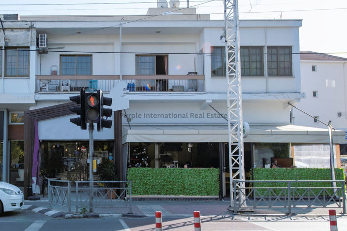 Image No.1-2 Bed Commercial for sale