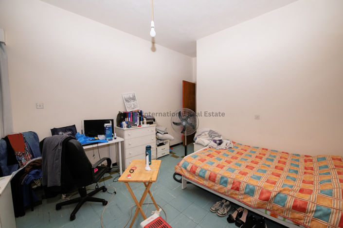 Image No.19-2 Bed Commercial for sale