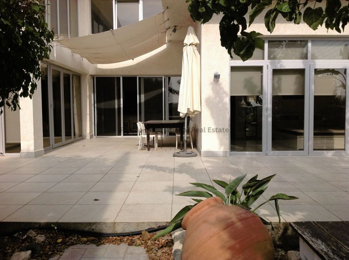 Image No.19-6 Bed Villa for sale