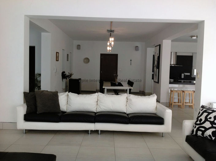 Image No.6-6 Bed Villa for sale