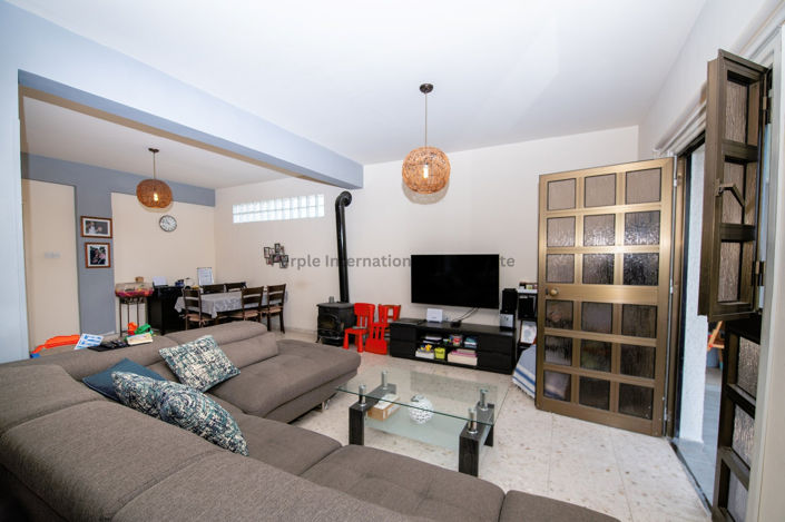 Image No.49-6 Bed Property for sale