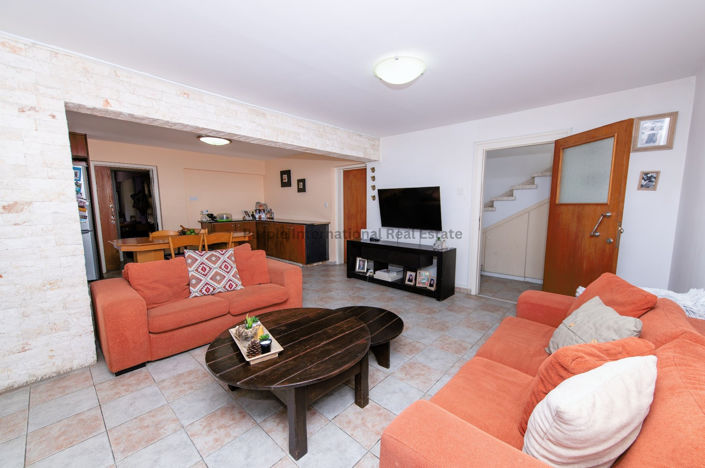 Image No.7-6 Bed Property for sale