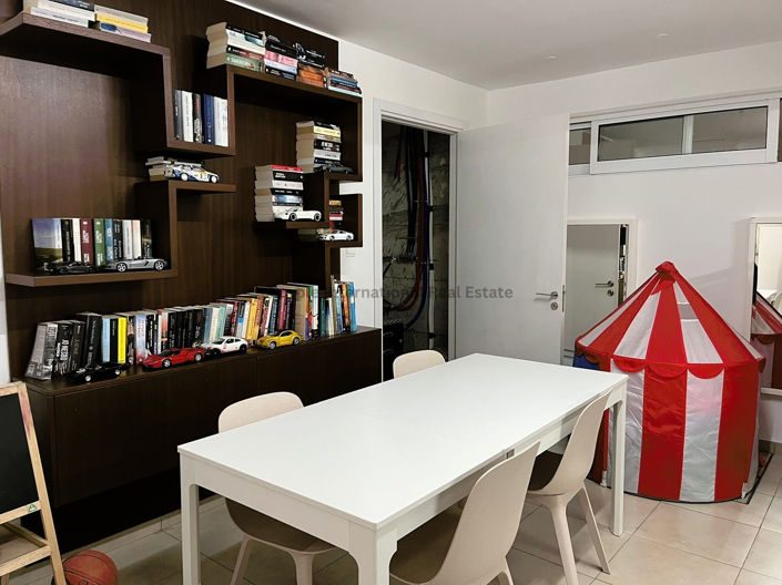 Image No.19-5 Bed Villa for sale