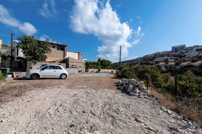 Image No.14-2 Bed Land for sale