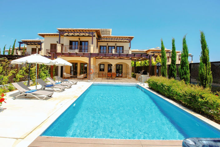 Image No.20-3 Bed Villa for sale