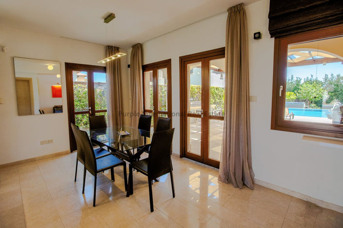 Image No.4-3 Bed Villa for sale