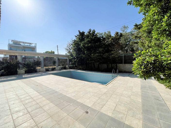 Image No.3-7 Bed Villa for sale